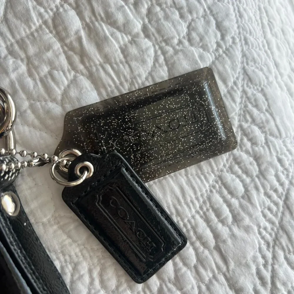Coach Poppy Black Patent Leather Shoulder Bag/Crossbody Bag - Picture 4 of 7